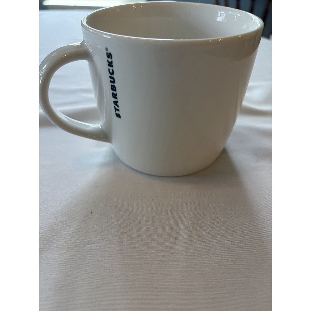 Starbucks Fill Your Cup White Ceramic Mug 16.9 fl oz 500ml 2016 Black Gold